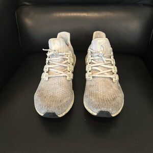 adidas Triple White 4.0 USED